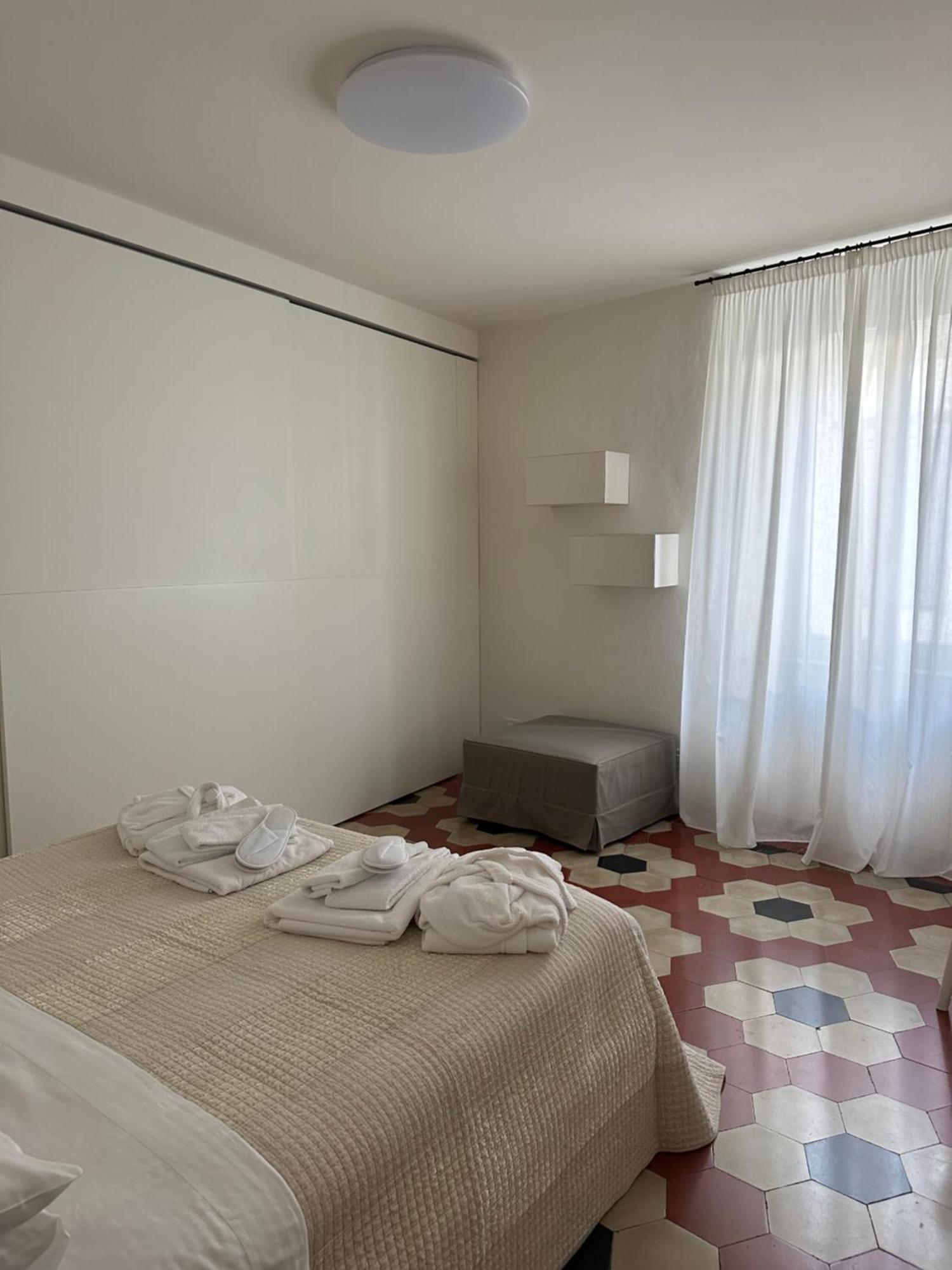 Number 99 Apartment Bergamo Ngoại thất bức ảnh